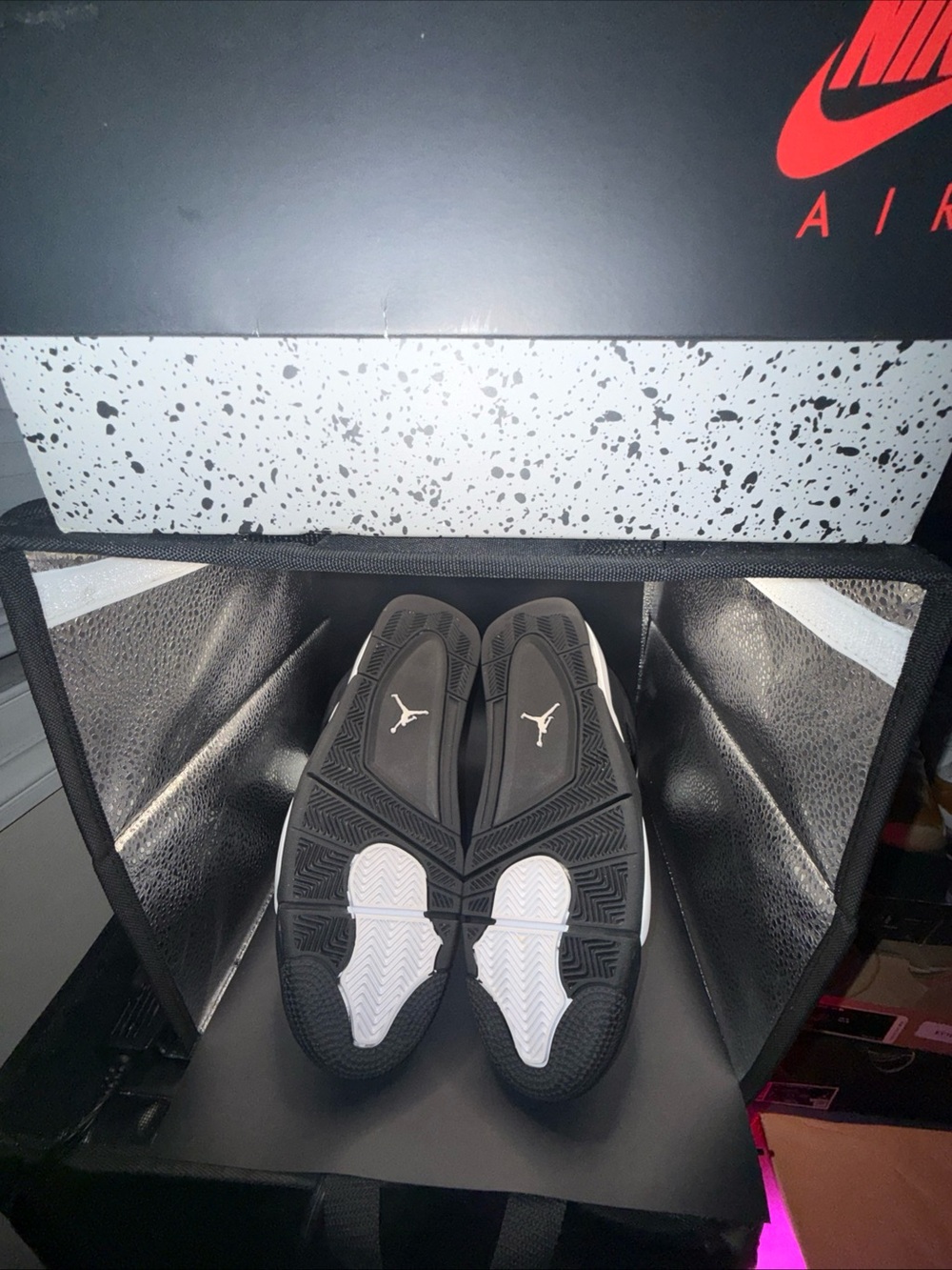 Size 12 - Air Jordan 4 Retro White Thunder, FQ8138-001, Clean W/ Replacement Box - Picture 11 of 11
